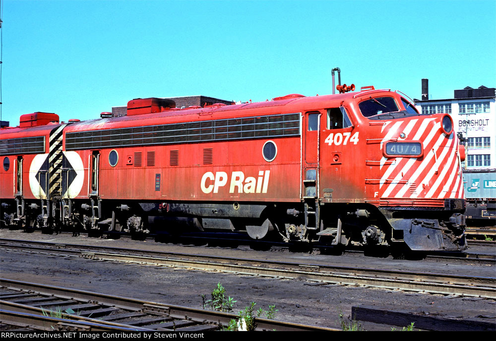 CP Rail FP7 #4074